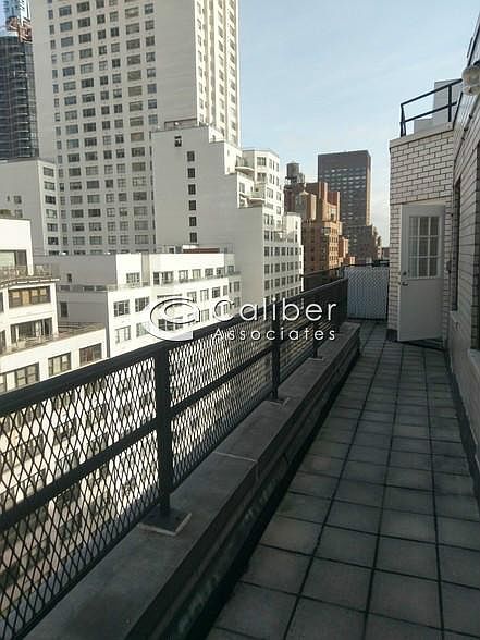 1st image of 141 E 56th St Ph D