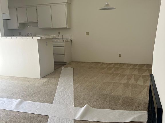 3rd image of 2572 S Centinela Ave #6