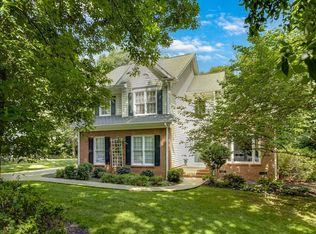 4 Deer Spring Ln, Simpsonville, SC 29680