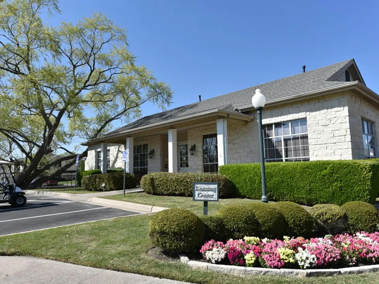 Lodge At Merrilltown Apartments — Photo 11