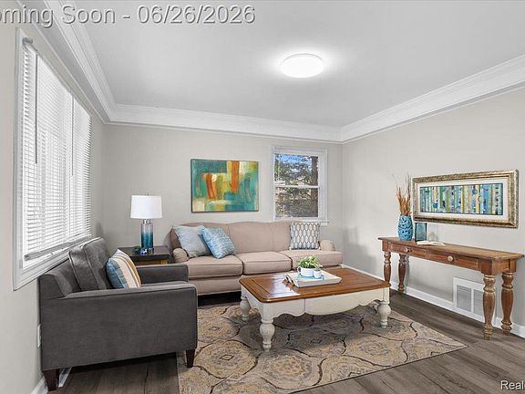 5th image of 43600 Crowley Rd