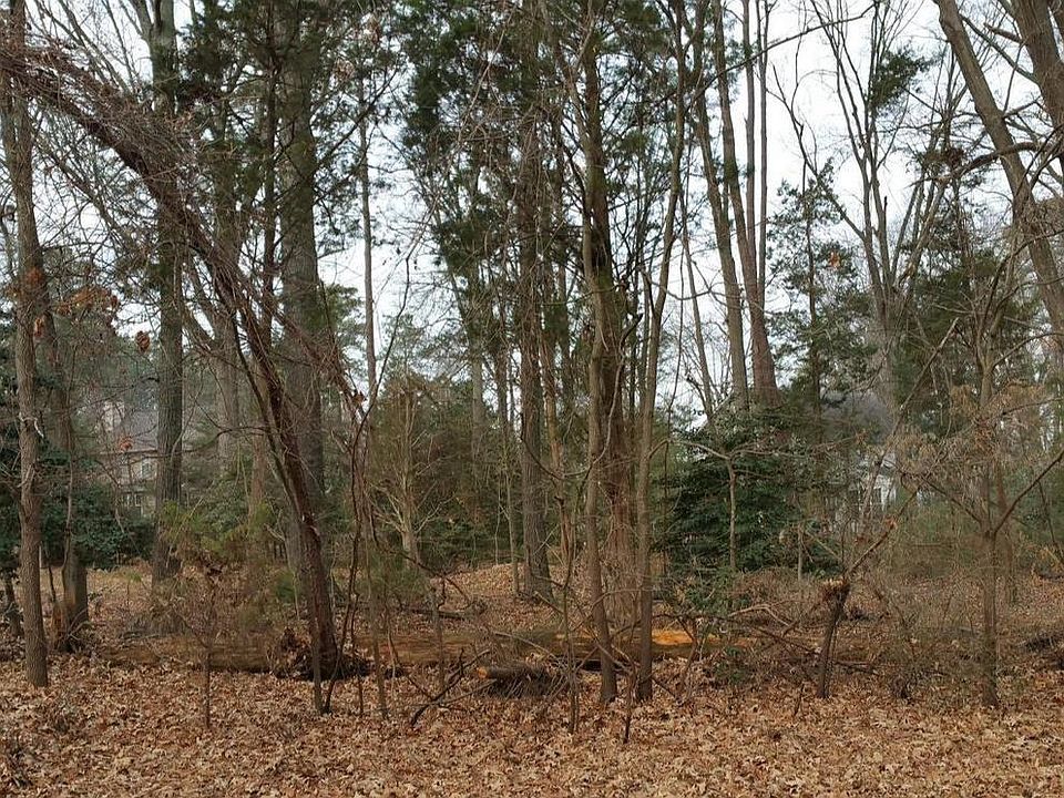 1st image of 14525 Honeysuckle Way