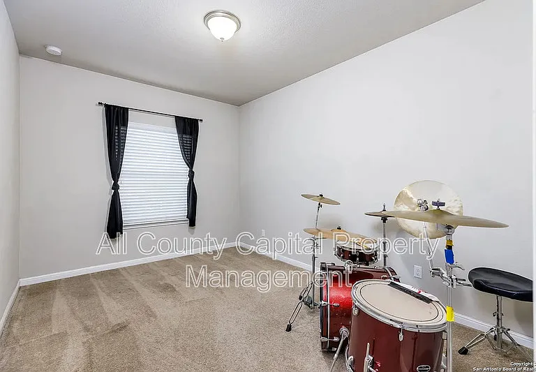 241 Silver Maple Dr — Photo 15
