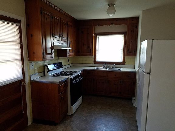 2nd image of 1417 Ashley St