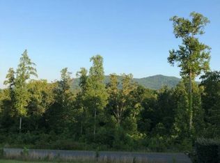 14 Meadow Brooke Ln, Young Harris, GA 30582