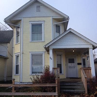 1st image of 305 Pearl St