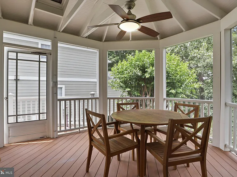 2316 N Stafford St — Photo 22