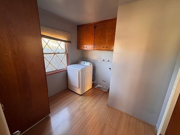 3rd image of 10310 E Live Oak Ave