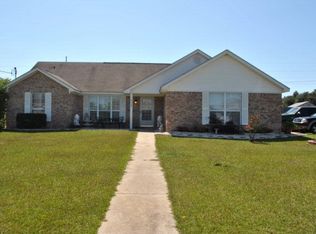 33784 Zuzu Ln, Lillian, AL 36549