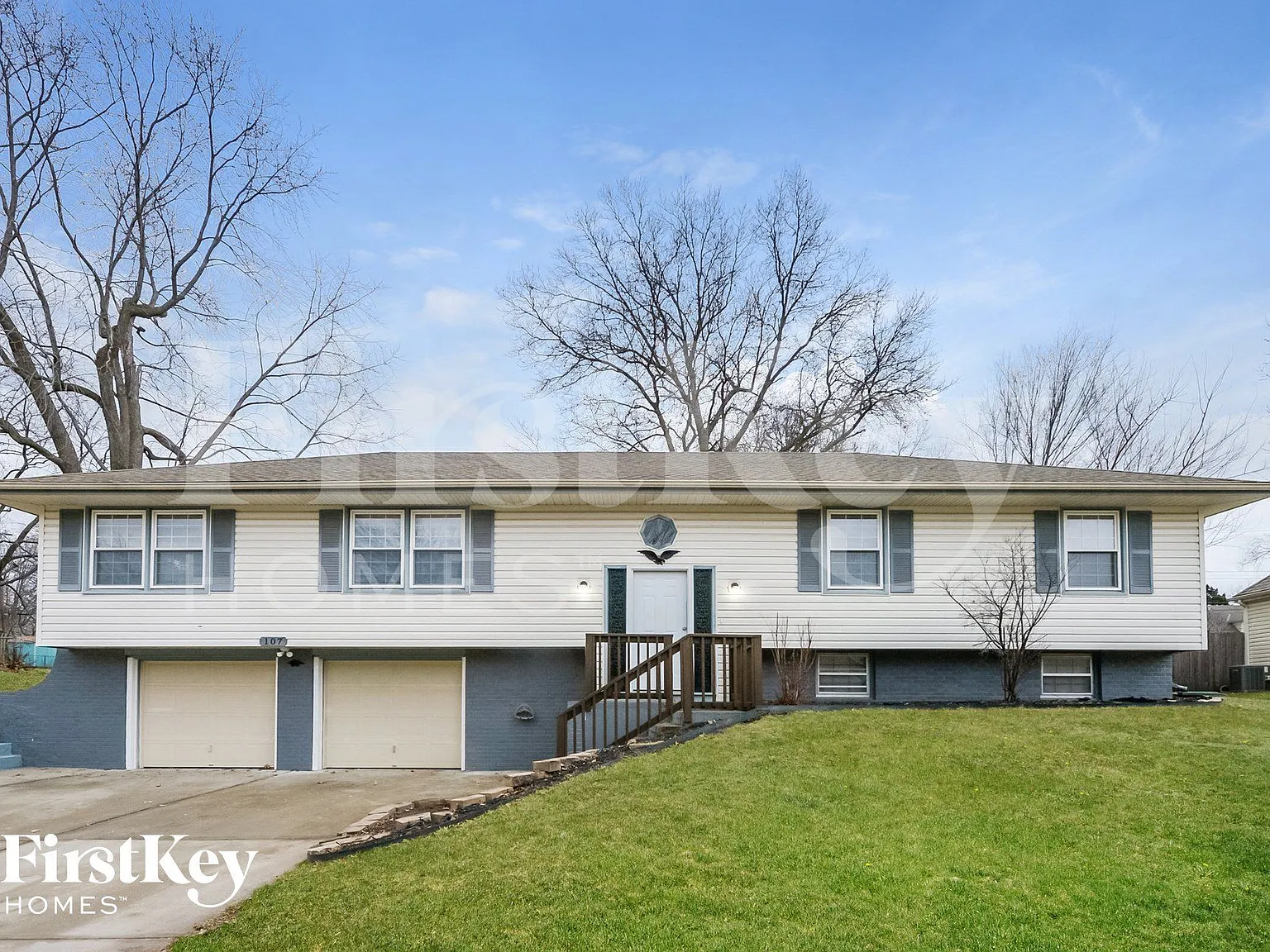 3 bed, 3.0 bath, 2104 sqft, $1,890 — Photo 1