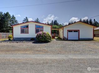 27902 Q Ln, Ocean Park, WA 98640