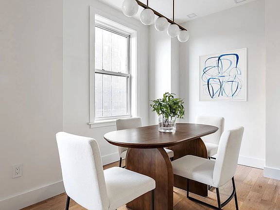 3rd image of 310 W 72nd St #6GF
