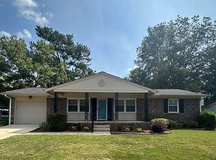 11017 Crestfield Dr SE, Huntsville, AL 35803