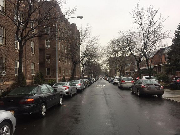 5th image of 4810 43rd Ave #4C
