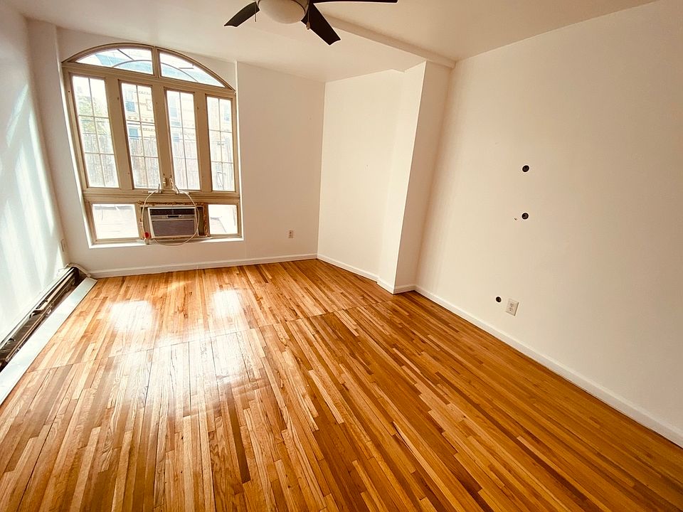 2nd image of 43-15 44th St #C9