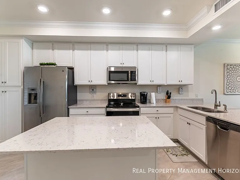 17724 Gawthrop Dr #204 — Photo 6