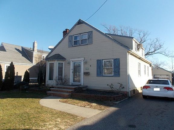 2nd image of 439 Ocean Ave