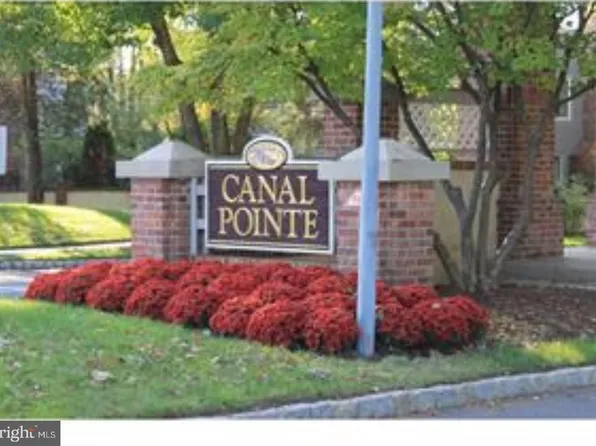 202 Salem Ct #8-2008, Princeton, NJ 08540