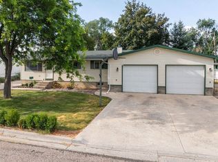 330 Jefferson St, American Falls, ID 83211