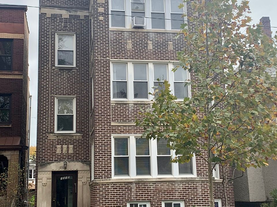 1st image of 1310 W Thorndale Ave APT 1