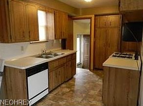 2nd image of 5384 E 131st St