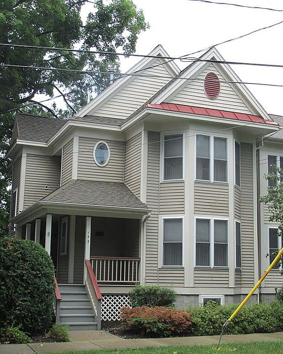 1st image of 133 Grand Ave