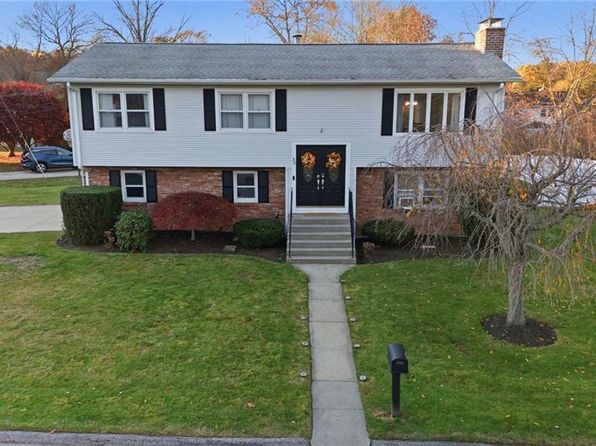 IENA【JHONSTONS 】knitstole130＊35 13722 90th Ave NE, Kirkland, WA 98034 | Redfin