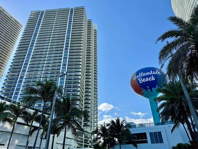 1850 S Ocean Dr #1405 — Photo 28