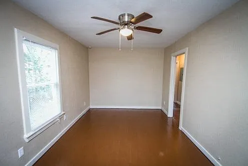 936 Poinsettia St — Photo 20