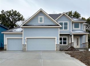 11757 N Windsor Ave, Kansas City, MO 64157