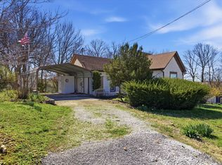 404 E Oak St, Ozark, MO 65721