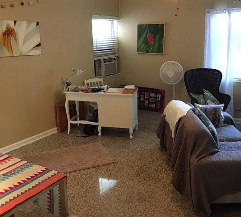 5th image of 115 NE 14th Ave APT 1