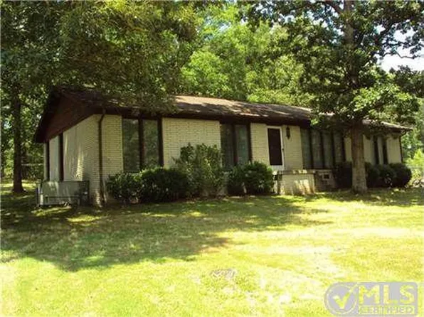 719 Arrowhead Dr, New Johnsonville, TN 37134