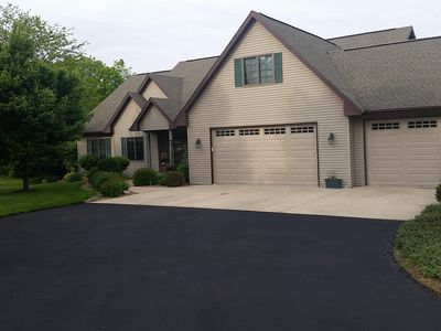 2812 Deer Valley Dr NW, Swisher, IA, 52338