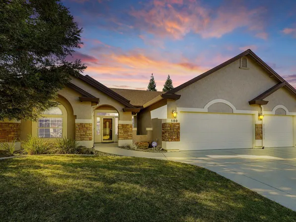 580 Castenda Dr, Redding, CA 96003