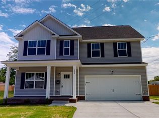 52 W Hygeia Ave, Hampton, VA 23663