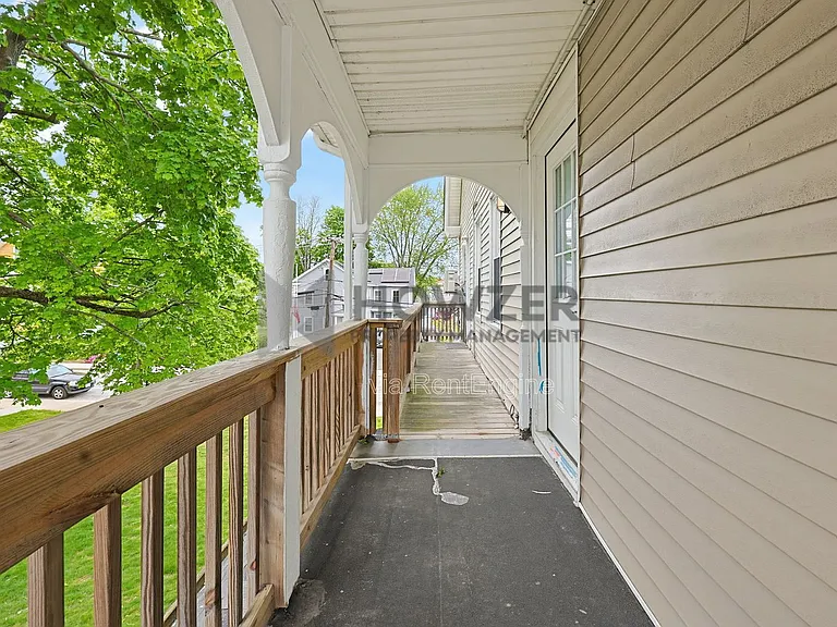 127 Park St #10 — Photo 22