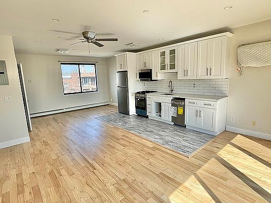 1st image of 2050 29th St APT 1