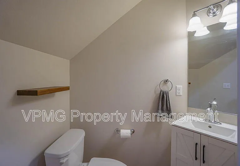 3620 NW 122nd St — Photo 15