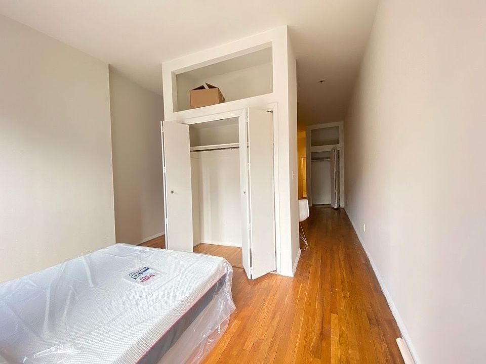 1st image of 249 E 53rd St #26