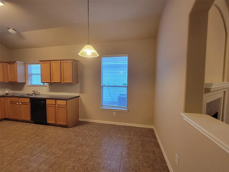 4238 Barossa Valley Ln — Photo 9