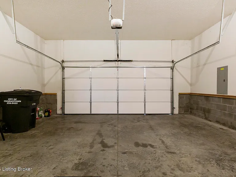 1802 Faith Ave — Photo 32