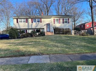 6 Stewart Ave, Edison, NJ