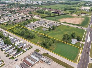 1373 Bellevue St, Green Bay, WI 54311