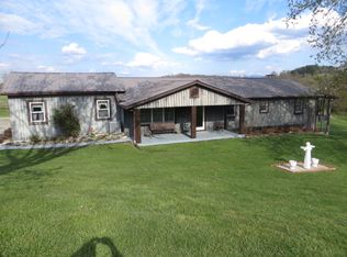 30422 Marcus Dr, Glade Spring, VA 24340