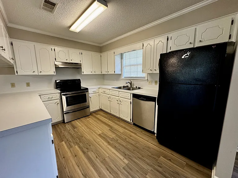 26 Alexis Dr — Photo 6