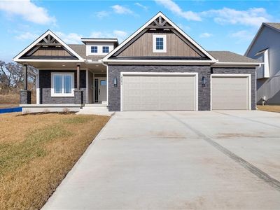 2040 SW Wheatfield Ct, Lees Summit, MO, 64082