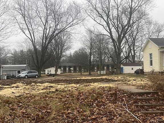 5th image of 608 S Alabama St #45