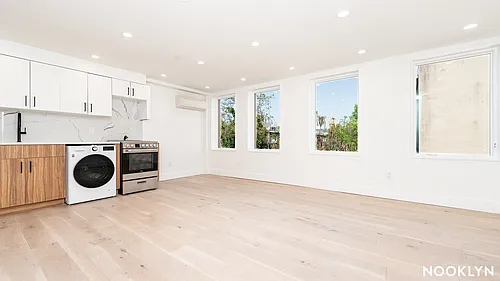 485 Tompkins Ave #4C Photo 1