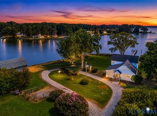 157 Hazzard Ln, Lancaster, VA 22503